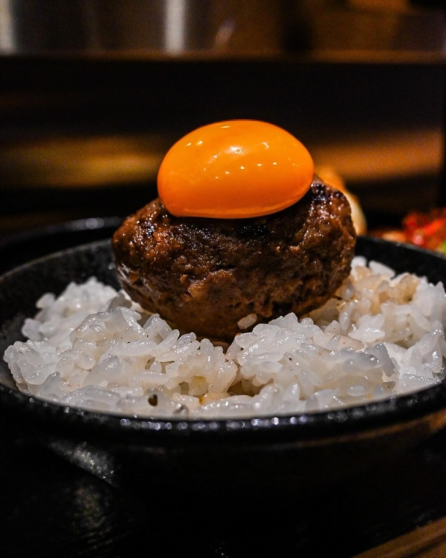 ✨黄金の挽肉玉(ハンバーグ)✨ | 挽肉ノ子玉ヤ｜炭焼きハンバーグ専門